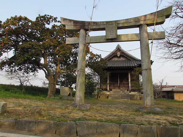 輿玉神社